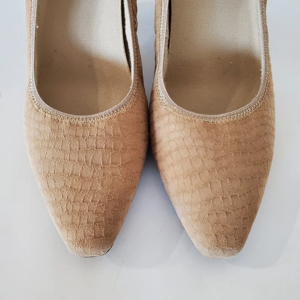 ROS HOMMERSON Sz 9 KARAT Nude Croc Leather Upper Pumps 2.5" Heel Comfort Office - Picture 3 of 15